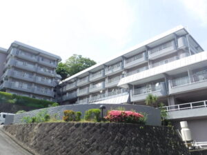 静岡県伊東市のマンション全体写真
